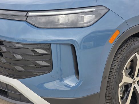 New 2026 Volkswagen Tiguan SE image 6