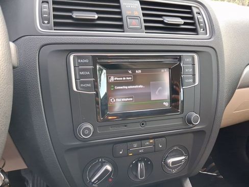 Used 2018 Volkswagen Jetta Wolfsburg Edition FWD image 21
