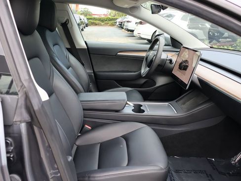 Used 2023 Tesla Model 3 Standard Range RWD image 30