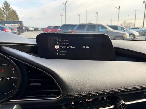 Used 2023 MAZDA MAZDA3 s image 22