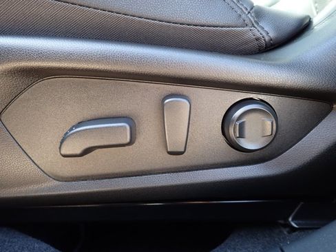 Used 2026 Subaru Outback Premium AWD/4WD image 14