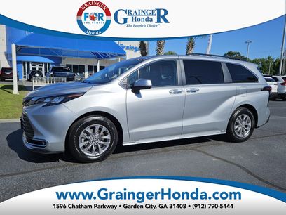 Used 2024 Toyota Sienna XLE