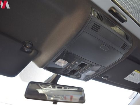 Used 2019 Volkswagen Jetta R-Line image 16