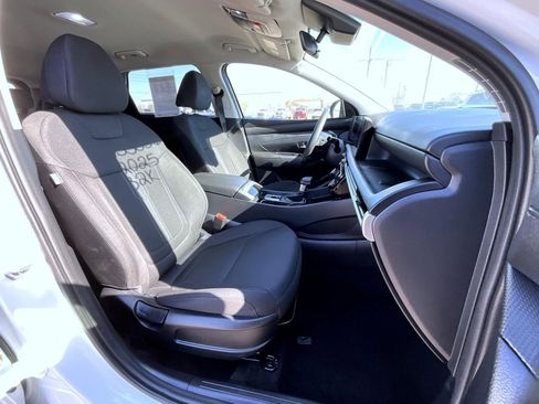 Used 2025 Hyundai Tucson SEL AWD/4WD image 16