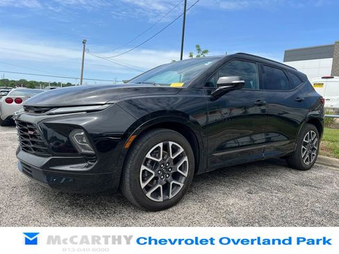Used 2023 Chevrolet Blazer RS w/ Driver Confidence II Package AWD/4WD image 7