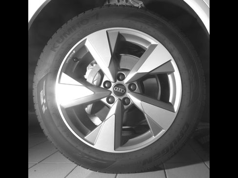 Certified 2025 Audi Q5 2.0T Premium AWD/4WD image 25