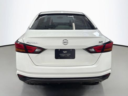 Used 2019 Nissan Altima 2.5 SR FWD image 8