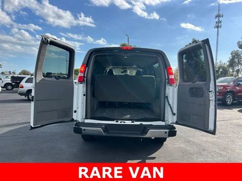 Used 2025 Chevrolet Express 3500 LT w/ LT Preferred Equipment Group RWD image 15