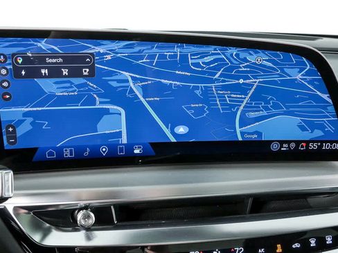 Used 2025 Cadillac Lyriq Luxury w/ LPO, Floor Liner Package AWD/4WD image 13