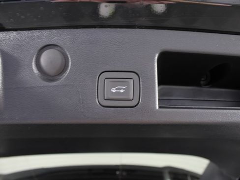 New 2027 GMC Terrain AT4 w/ Convenience Package III AWD/4WD image 19