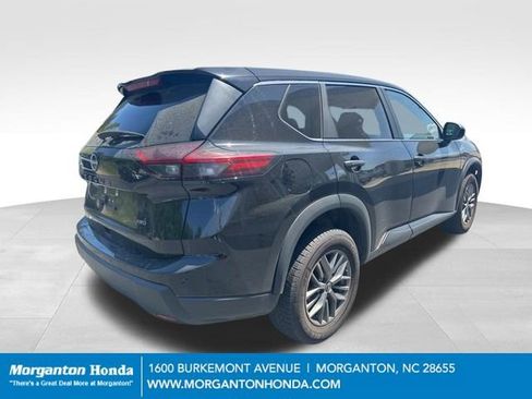 Used 2024 Nissan Rogue S AWD/4WD image 8