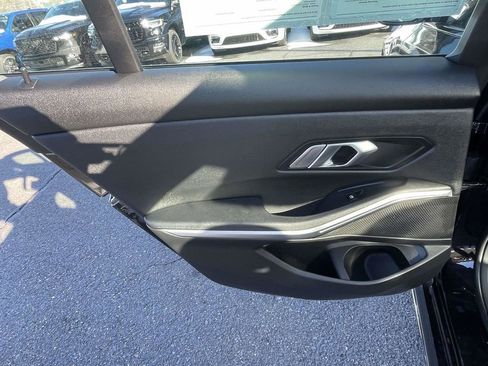 Used 2021 BMW 330i Sedan w/ M Sport Package image 20