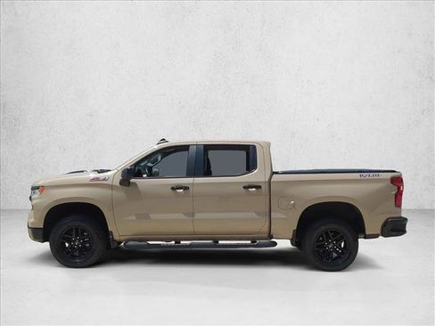 Used 2022 Chevrolet Silverado 1500 LT Trail Boss w/ LPO, Dark Essentials Package AWD/4WD image 9