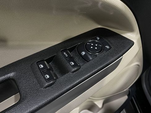 Used 2020 Ford EcoSport S image 14