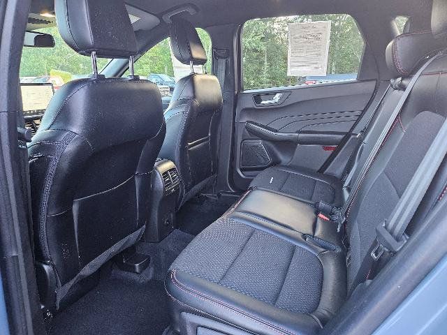 Certified 2023 Ford Escape ST-Line Elite AWD/4WD image 10