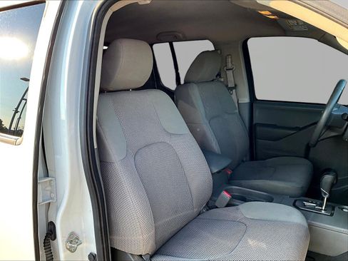 Used 2021 Nissan Frontier SV AWD/4WD image 29