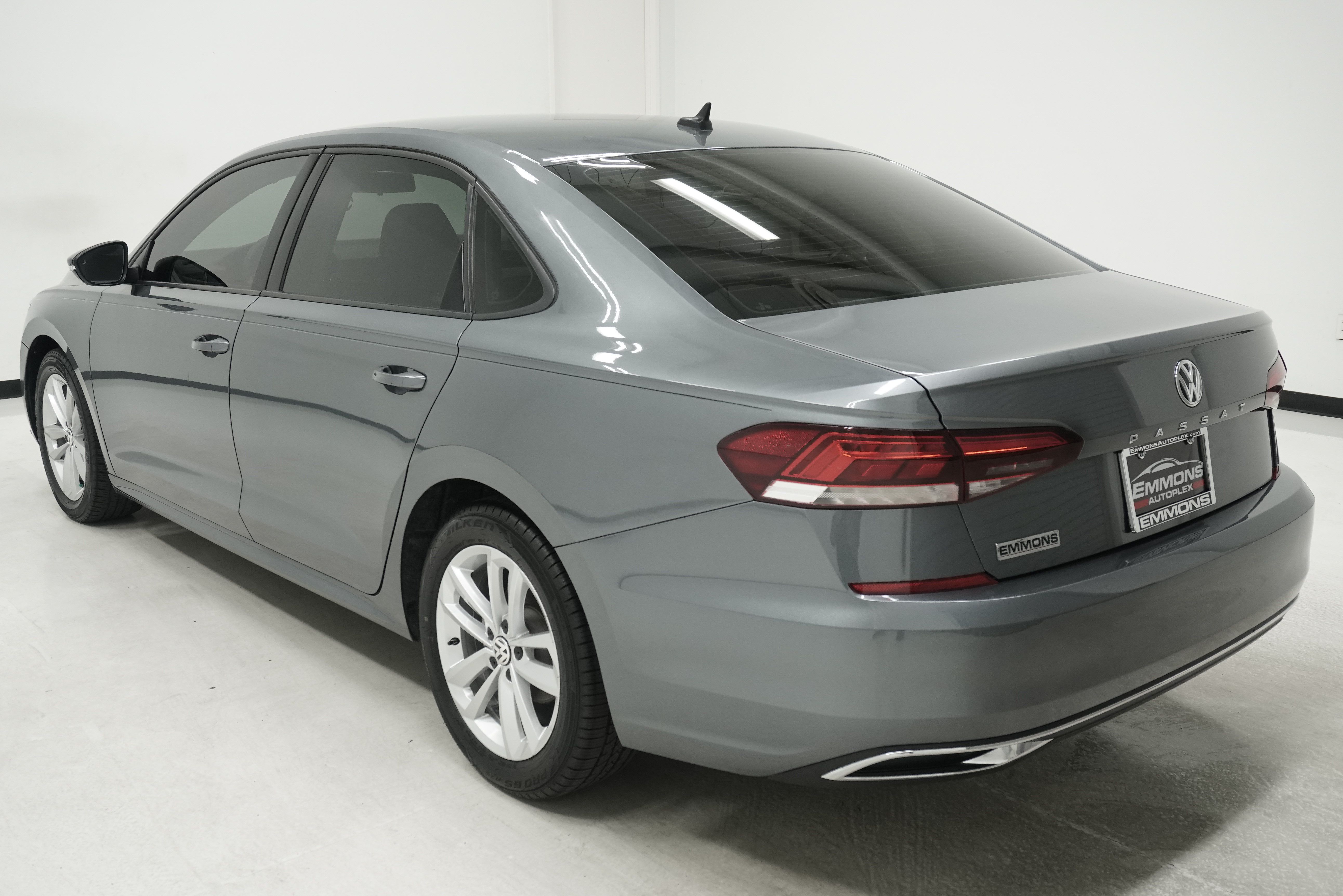 Used 2020 Volkswagen Passat 2.0T S FWD image 6