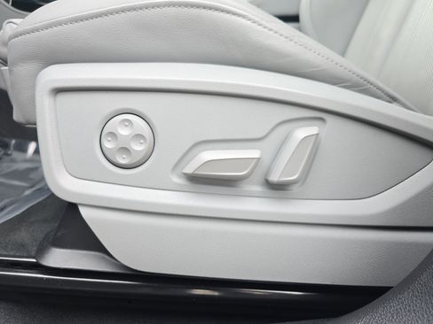 Certified 2023 Audi Q5 2.0T Premium Plus w/ Premium Plus Package image 27