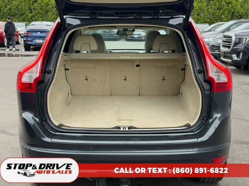 Used 2015 Volvo XC60 T6 Platinum w/ Climate Package AWD/4WD image 18