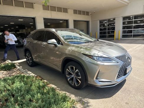 Used 2021 Lexus RX 350 AWD w/ Premium Package image 2
