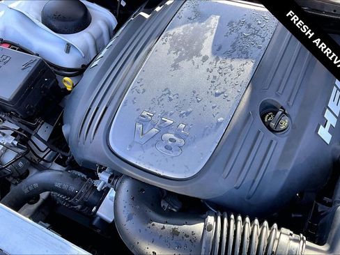 Used 2019 Dodge Challenger R/T image 28