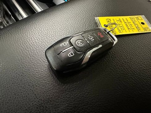 Used 2015 Ford F150 Lariat image 20