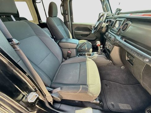 Used 2021 Jeep Wrangler Unlimited Sport AWD/4WD image 29