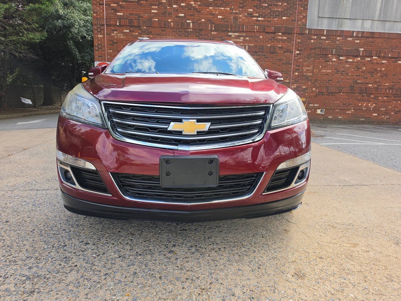 Used 2017 Chevrolet Traverse LT AWD/4WD image 5