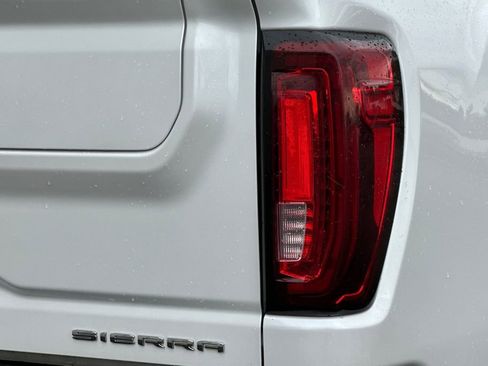 Used 2022 GMC Sierra 3500 Denali image 27