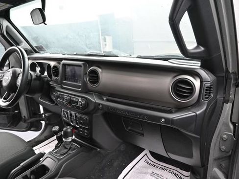 Used 2020 Jeep Wrangler Unlimited Sport S AWD/4WD image 17