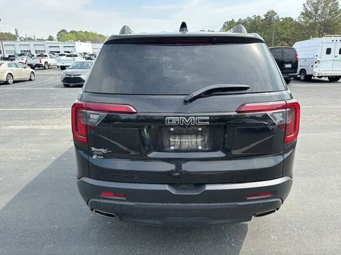 Used 2023 GMC Acadia SLT w/ Elevation Edition image 4