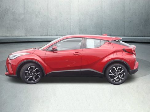 Certified 2021 Toyota C-HR XLE FWD image 31