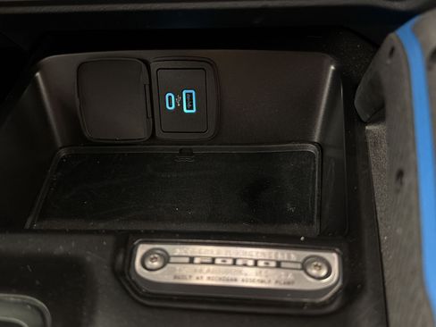 Used 2023 Ford Bronco Outer Banks AWD/4WD image 34