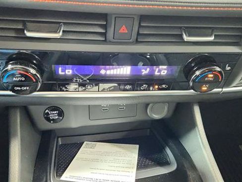 Certified 2025 Nissan Rogue SV AWD/4WD image 16