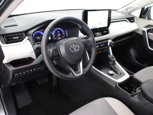 Used 2025 Toyota RAV4 Limited w/ Advanced Technology Package AWD/4WD image 13