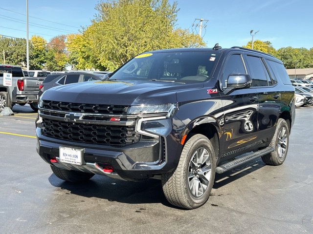 Used 2022 Chevrolet Tahoe Z71 w/ Luxury Package AWD/4WD image 4