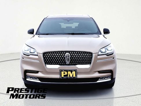 Used 2020 Lincoln Aviator Reserve w/ Equipment Group 202A image 2
