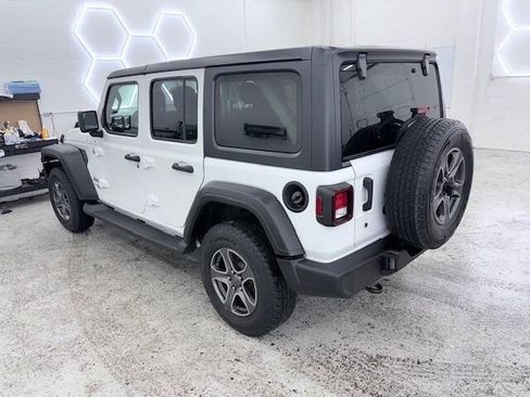 Used 2018 Jeep Wrangler Unlimited Sport S image 4