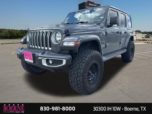 Used 2022 Jeep Wrangler Unlimited Sahara w/ Cold Weather Group AWD/4WD image 3