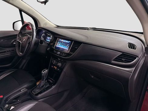 Used 2018 Buick Encore Preferred image 27