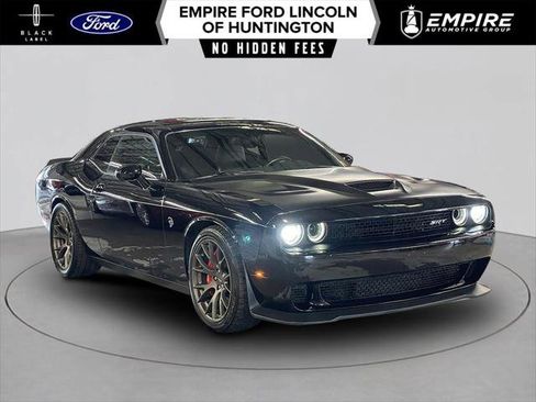 Used 2016 Dodge Challenger SRT Hellcat RWD image 1