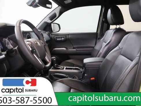 Used 2023 Toyota Tacoma TRD Sport w/ TRD Premium Sport Package AWD/4WD image 13