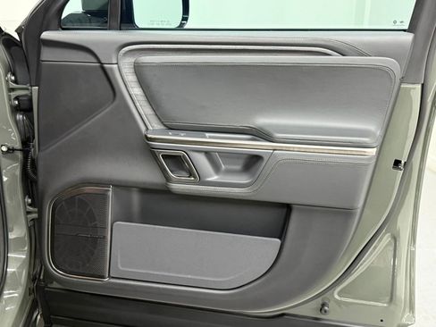 Used 2022 Rivian R1T Launch Edition image 30