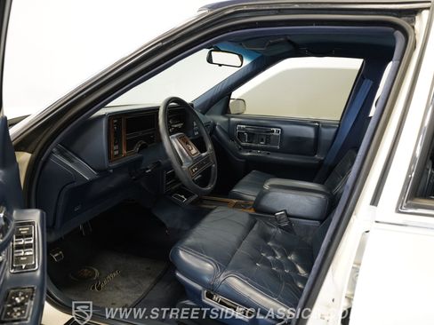 Used 1989 Cadillac Seville image 3