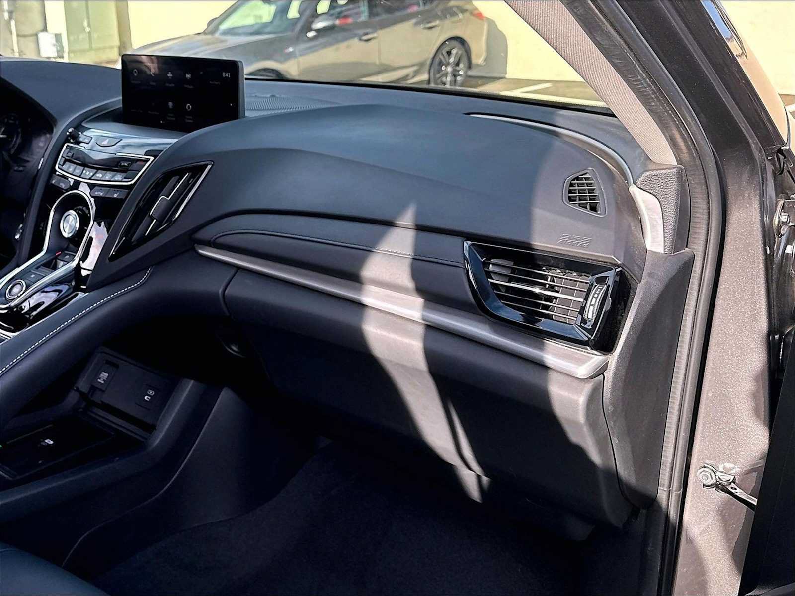 Used 2023 Acura RDX w/ Technology Package FWD image 18
