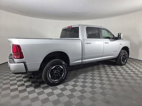 Used 2026 RAM 2500 Laramie AWD/4WD image 5