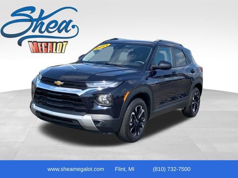 Used 2021 Chevrolet TrailBlazer LT w/ Convenience Package AWD/4WD image 1