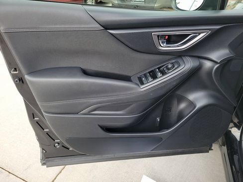 Used 2023 Subaru Forester Premium image 7