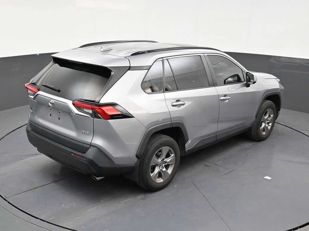 Used 2025 Toyota RAV4 XLE w/ Convenience Package FWD image 15