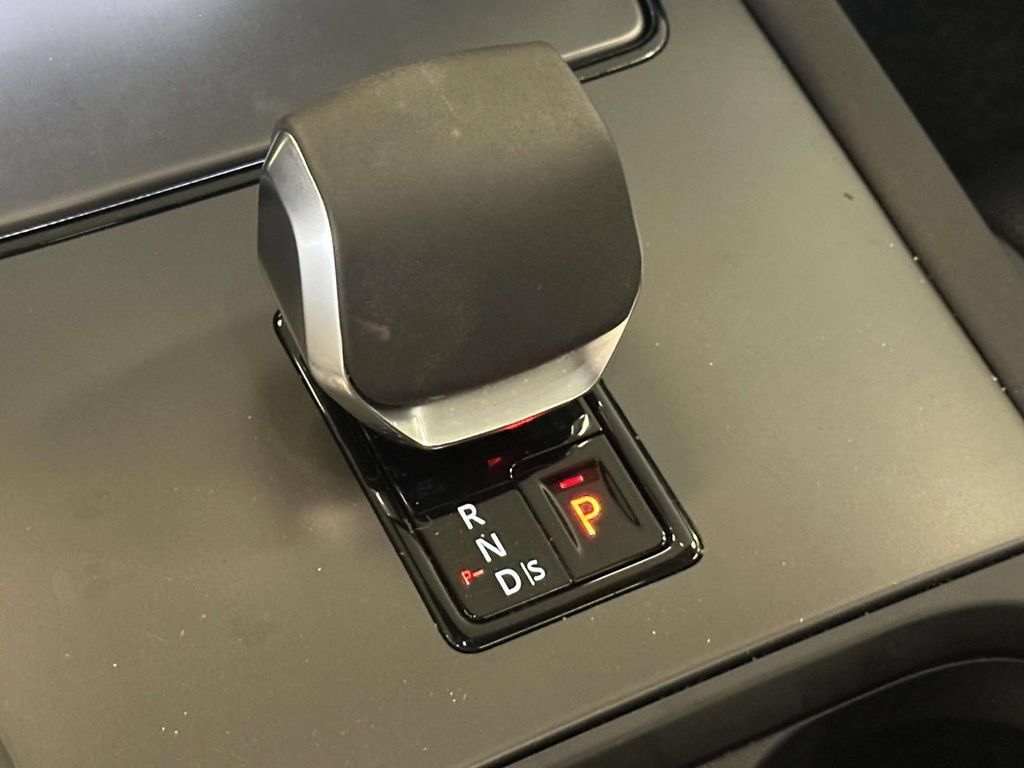 Used 2025 Land Rover Discovery Sport S AWD/4WD image 34